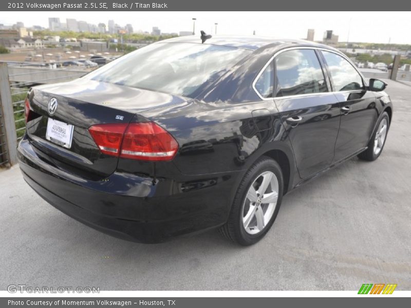 Black / Titan Black 2012 Volkswagen Passat 2.5L SE