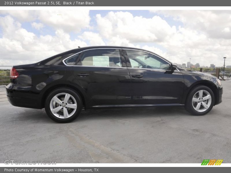 Black / Titan Black 2012 Volkswagen Passat 2.5L SE