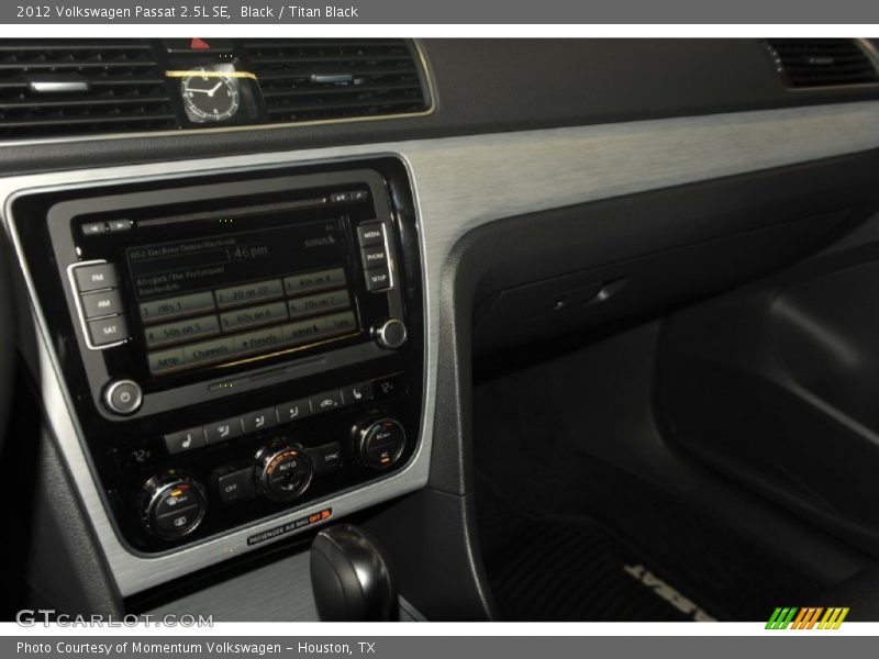 Black / Titan Black 2012 Volkswagen Passat 2.5L SE
