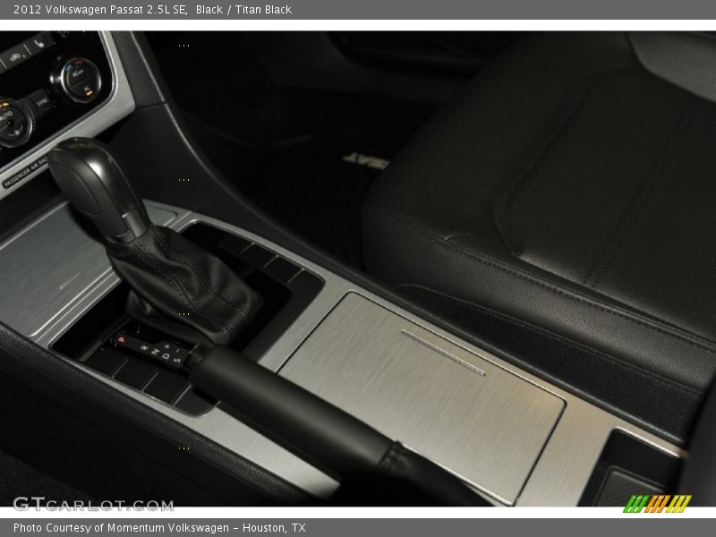 Black / Titan Black 2012 Volkswagen Passat 2.5L SE