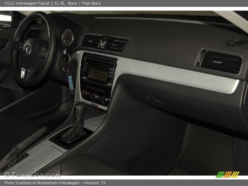 Black / Titan Black 2012 Volkswagen Passat 2.5L SE