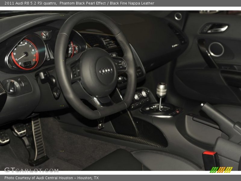  2011 R8 5.2 FSI quattro Black Fine Nappa Leather Interior
