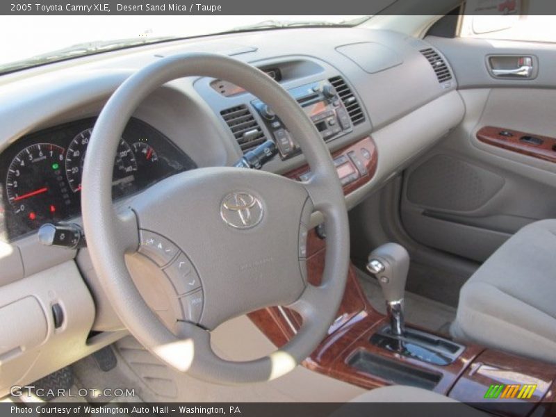 Desert Sand Mica / Taupe 2005 Toyota Camry XLE