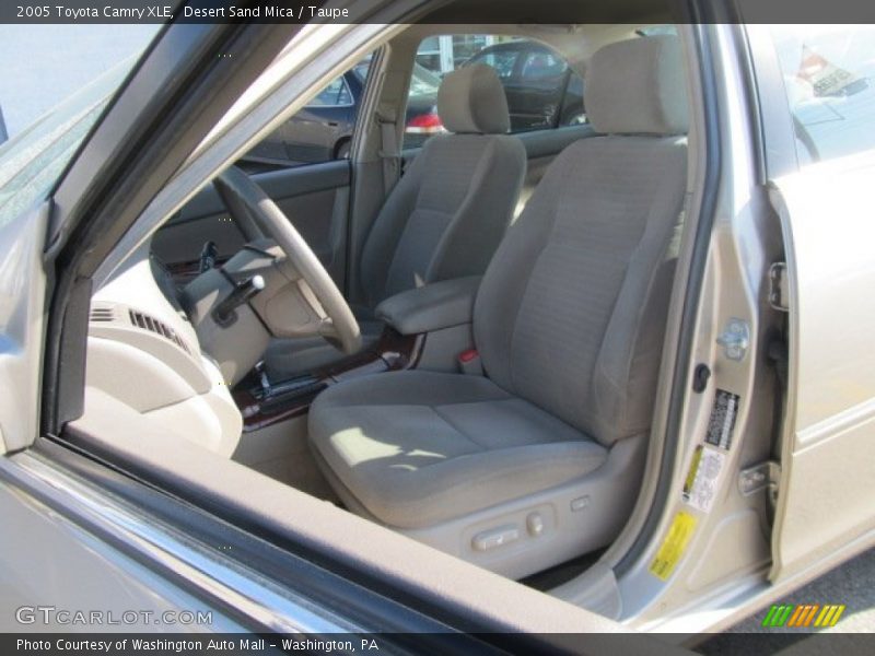 Desert Sand Mica / Taupe 2005 Toyota Camry XLE