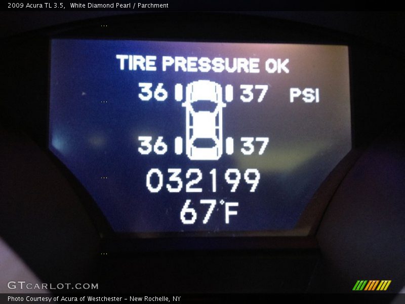 White Diamond Pearl / Parchment 2009 Acura TL 3.5