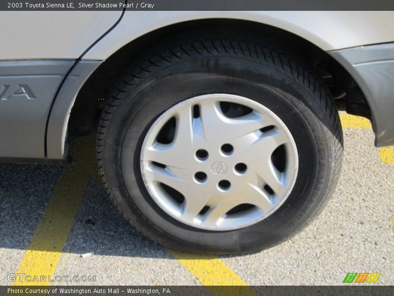 Silver Shadow Pearl / Gray 2003 Toyota Sienna LE