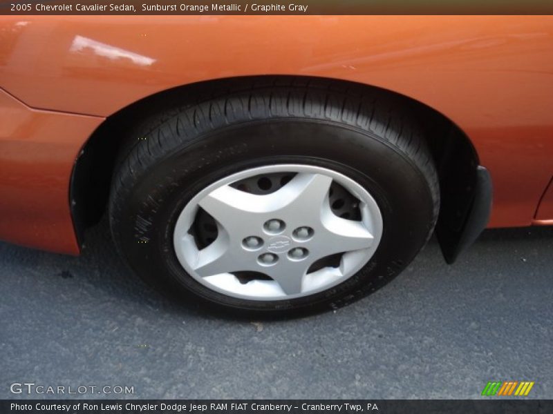Sunburst Orange Metallic / Graphite Gray 2005 Chevrolet Cavalier Sedan