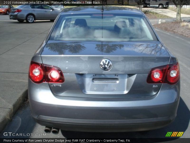 Platinum Grey Metallic / Titan Black 2010 Volkswagen Jetta SE Sedan