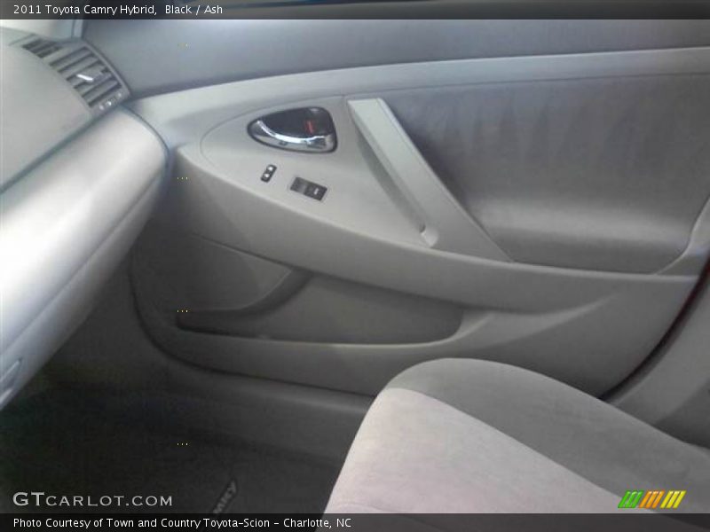 Black / Ash 2011 Toyota Camry Hybrid