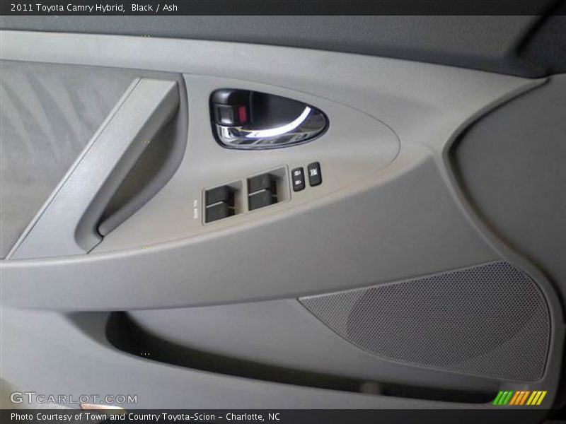 Black / Ash 2011 Toyota Camry Hybrid
