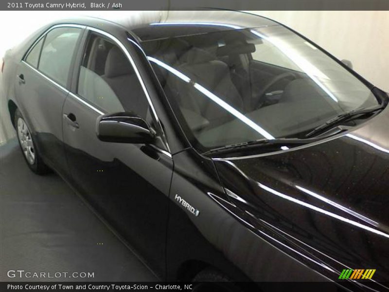 Black / Ash 2011 Toyota Camry Hybrid