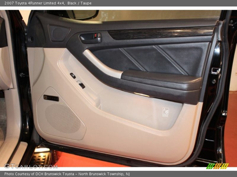 Black / Taupe 2007 Toyota 4Runner Limited 4x4