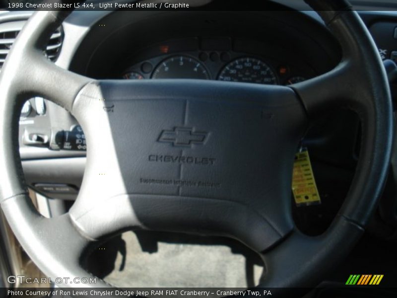 Light Pewter Metallic / Graphite 1998 Chevrolet Blazer LS 4x4