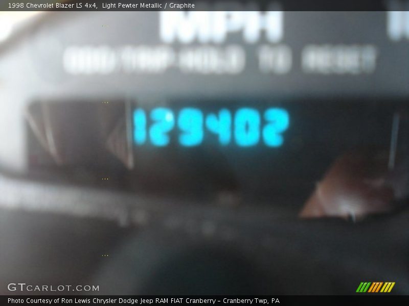 Light Pewter Metallic / Graphite 1998 Chevrolet Blazer LS 4x4