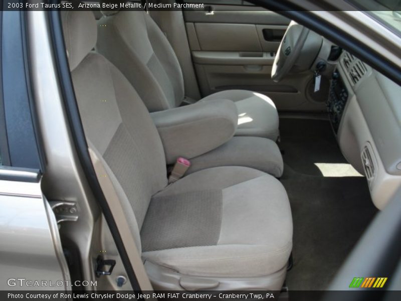 Arizona Beige Metallic / Medium Parchment 2003 Ford Taurus SES