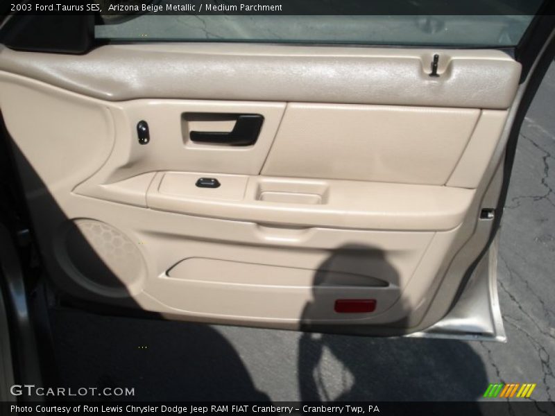 Arizona Beige Metallic / Medium Parchment 2003 Ford Taurus SES