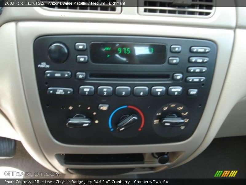 Arizona Beige Metallic / Medium Parchment 2003 Ford Taurus SES