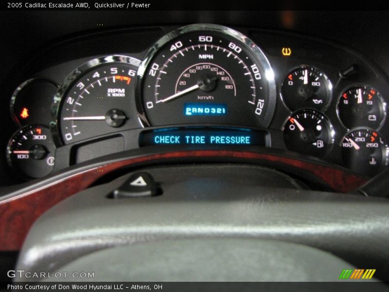 Quicksilver / Pewter 2005 Cadillac Escalade AWD