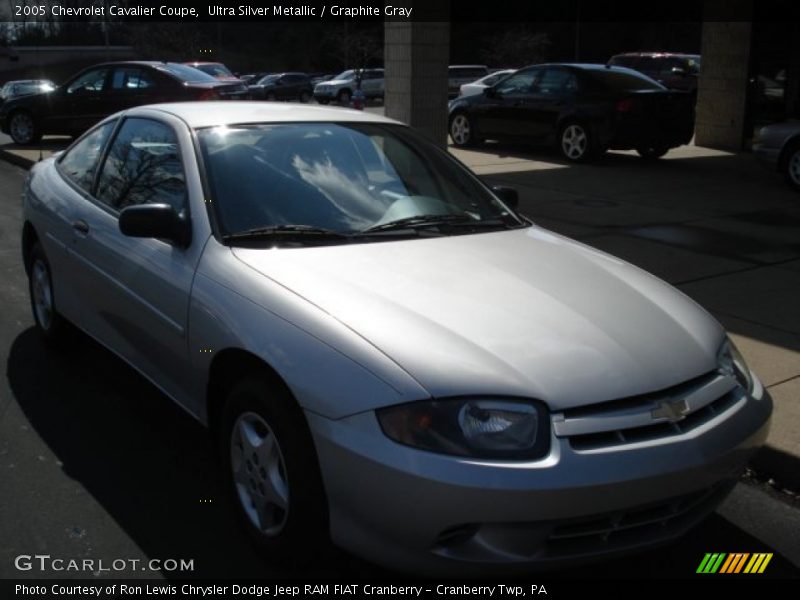 Ultra Silver Metallic / Graphite Gray 2005 Chevrolet Cavalier Coupe