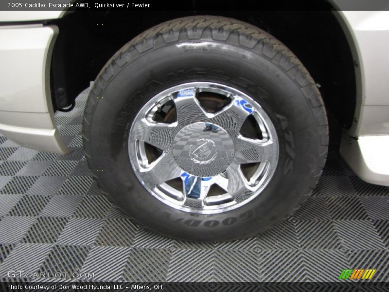 Quicksilver / Pewter 2005 Cadillac Escalade AWD