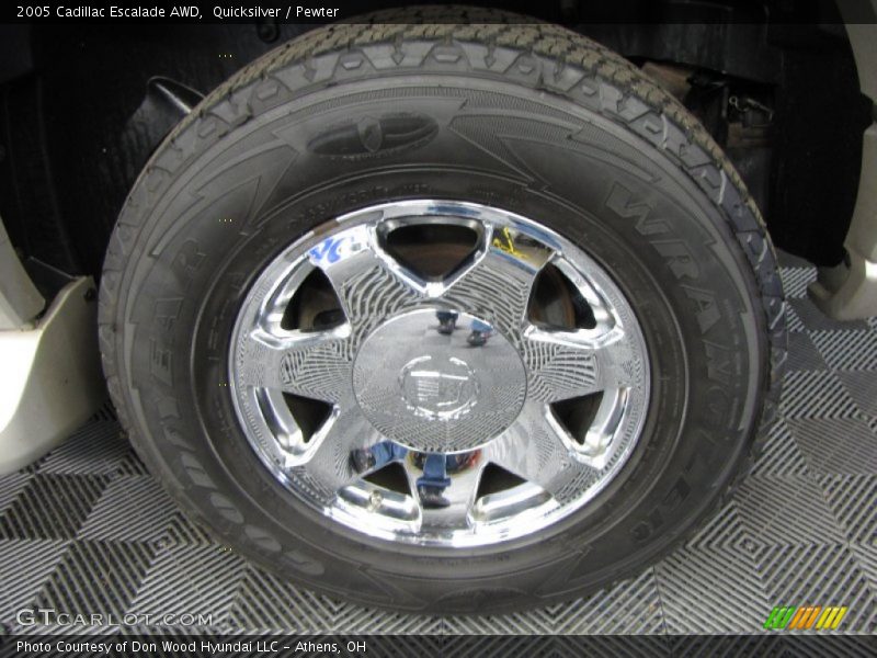 Quicksilver / Pewter 2005 Cadillac Escalade AWD