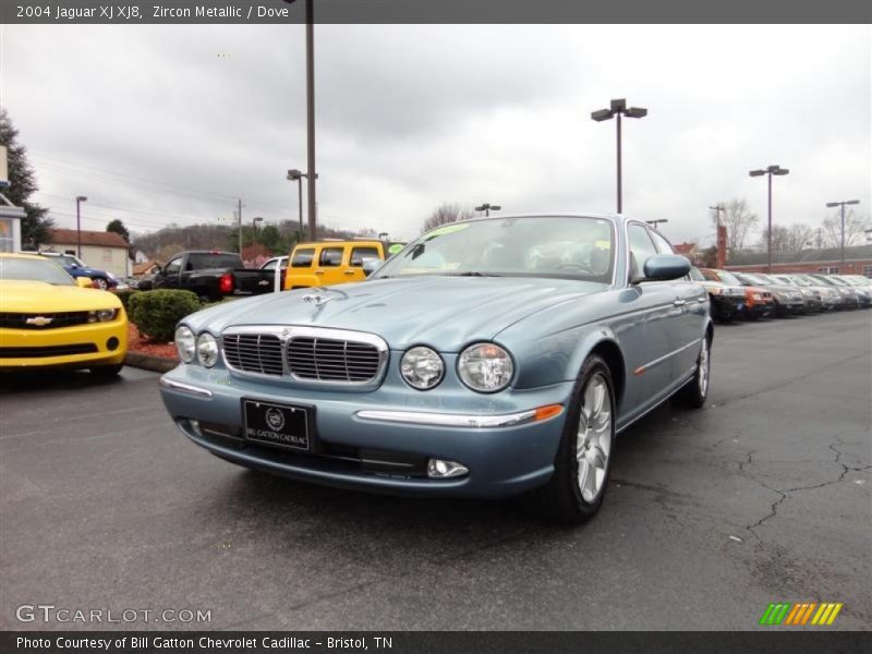 Zircon Metallic / Dove 2004 Jaguar XJ XJ8