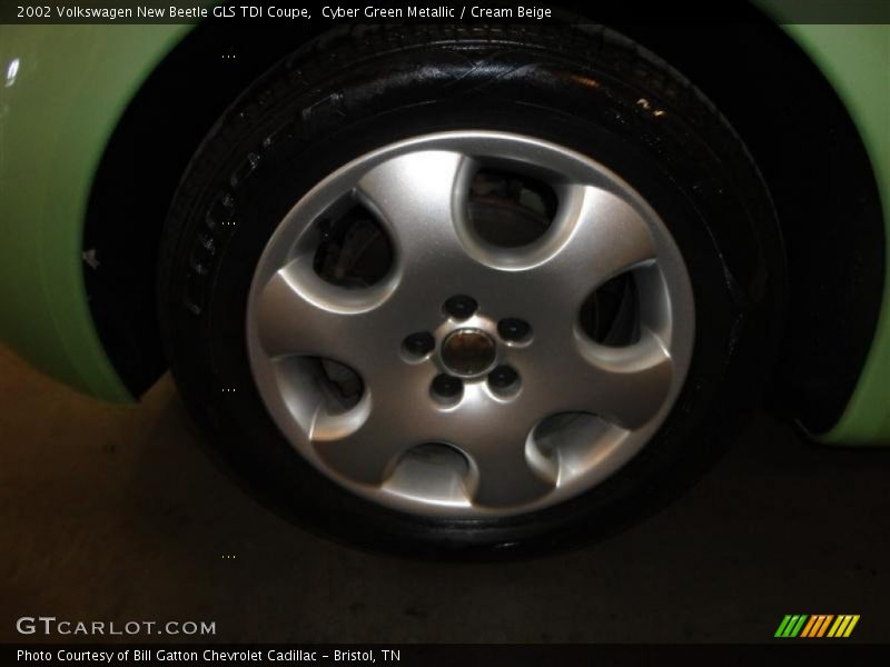 Cyber Green Metallic / Cream Beige 2002 Volkswagen New Beetle GLS TDI Coupe