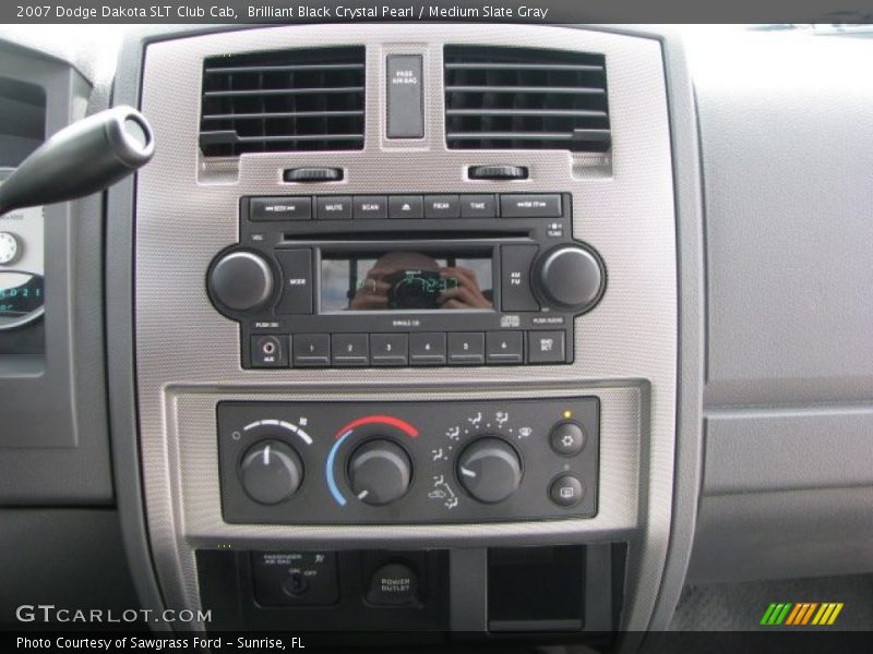 Brilliant Black Crystal Pearl / Medium Slate Gray 2007 Dodge Dakota SLT Club Cab