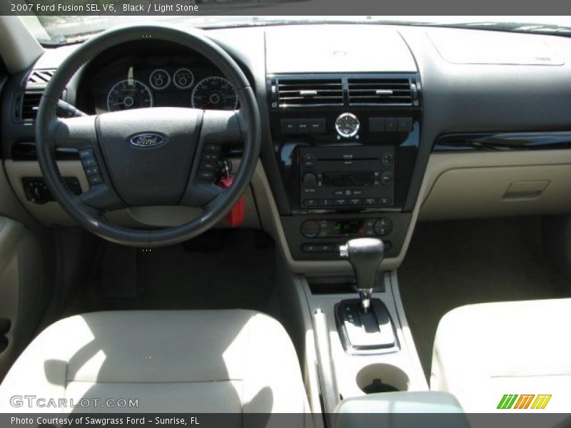 Black / Light Stone 2007 Ford Fusion SEL V6