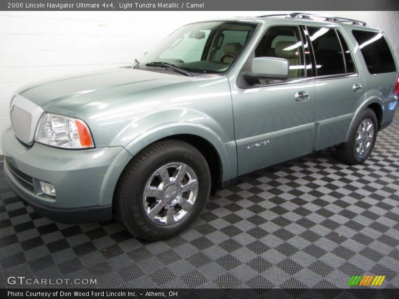 Light Tundra Metallic / Camel 2006 Lincoln Navigator Ultimate 4x4
