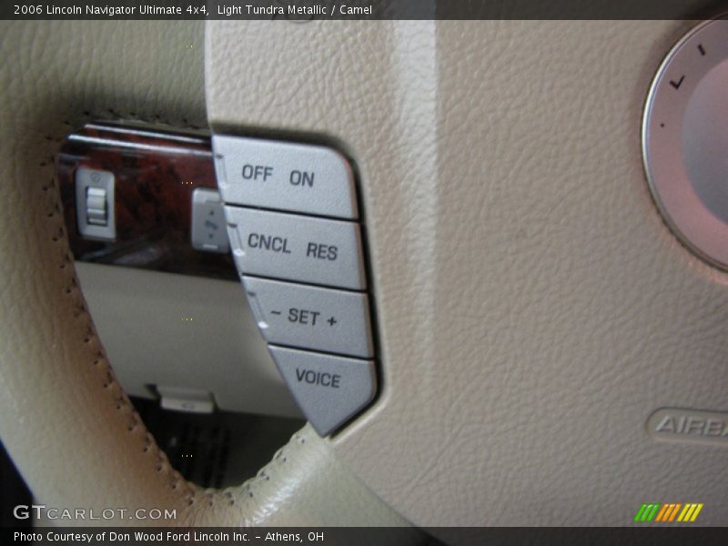 Light Tundra Metallic / Camel 2006 Lincoln Navigator Ultimate 4x4