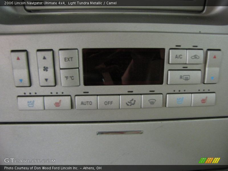 Light Tundra Metallic / Camel 2006 Lincoln Navigator Ultimate 4x4