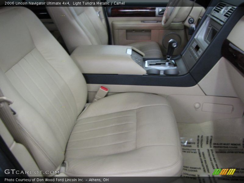 Light Tundra Metallic / Camel 2006 Lincoln Navigator Ultimate 4x4