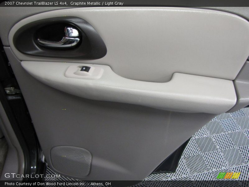 Graphite Metallic / Light Gray 2007 Chevrolet TrailBlazer LS 4x4