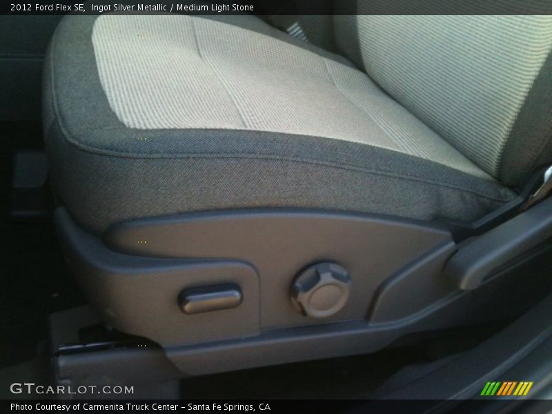 Ingot Silver Metallic / Medium Light Stone 2012 Ford Flex SE