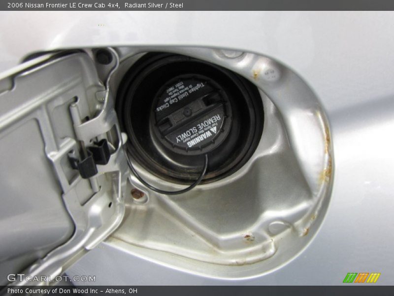 Radiant Silver / Steel 2006 Nissan Frontier LE Crew Cab 4x4