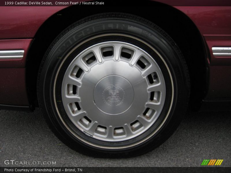  1999 DeVille Sedan Wheel