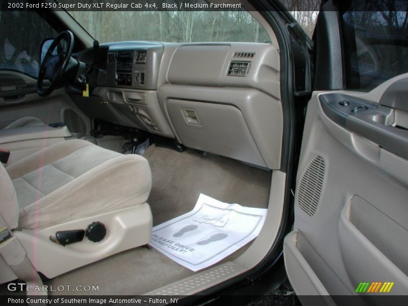 Black / Medium Parchment 2002 Ford F250 Super Duty XLT Regular Cab 4x4