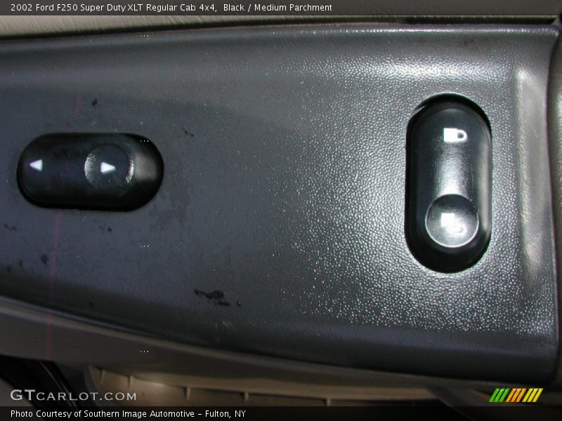 Black / Medium Parchment 2002 Ford F250 Super Duty XLT Regular Cab 4x4