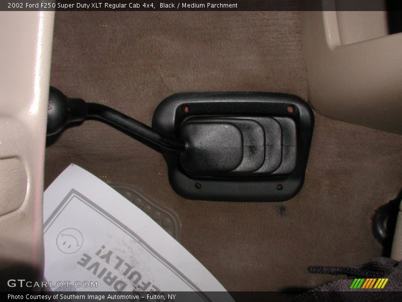 Black / Medium Parchment 2002 Ford F250 Super Duty XLT Regular Cab 4x4