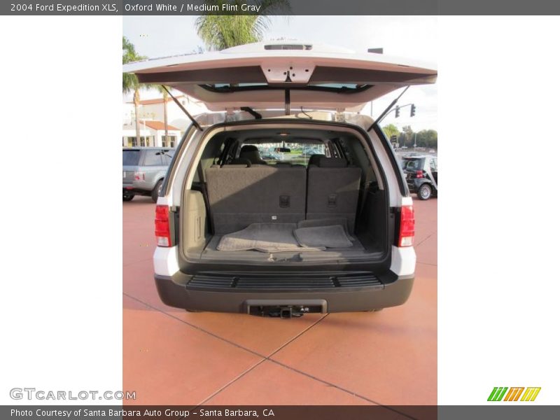 Oxford White / Medium Flint Gray 2004 Ford Expedition XLS