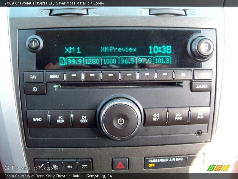 Silver Moss Metallic / Ebony 2009 Chevrolet Traverse LT