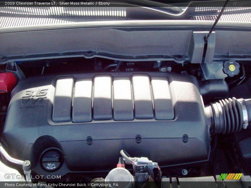 Silver Moss Metallic / Ebony 2009 Chevrolet Traverse LT