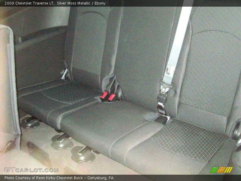 Silver Moss Metallic / Ebony 2009 Chevrolet Traverse LT