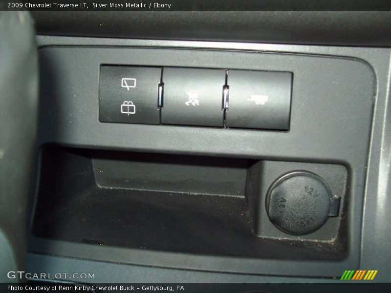 Silver Moss Metallic / Ebony 2009 Chevrolet Traverse LT