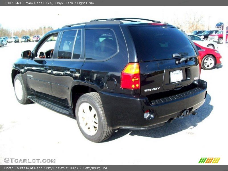 Onyx Black / Light Gray 2007 GMC Envoy Denali 4x4