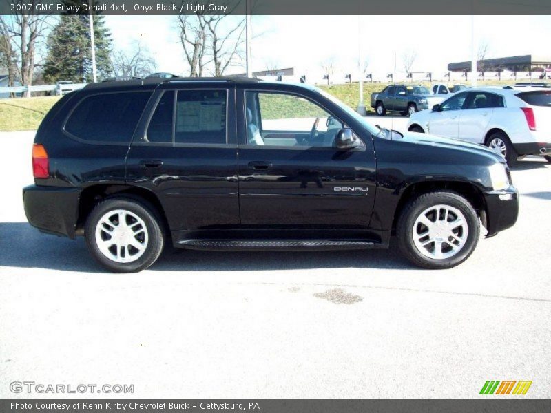 Onyx Black / Light Gray 2007 GMC Envoy Denali 4x4