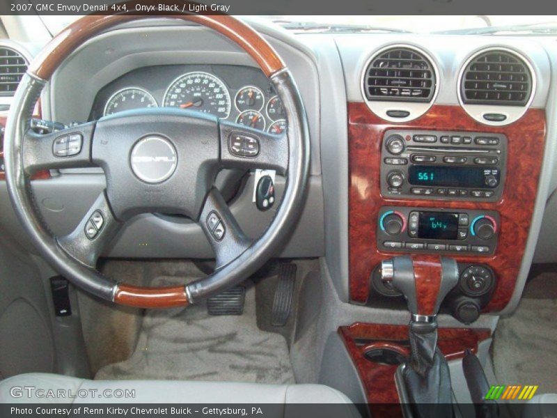 Onyx Black / Light Gray 2007 GMC Envoy Denali 4x4