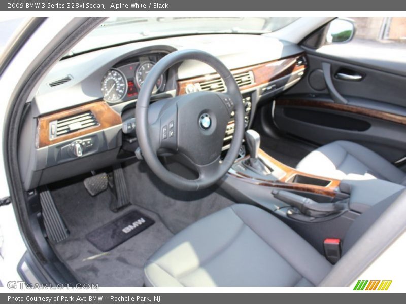 Alpine White / Black 2009 BMW 3 Series 328xi Sedan