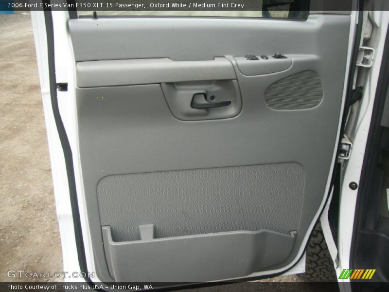 Oxford White / Medium Flint Grey 2006 Ford E Series Van E350 XLT 15 Passenger